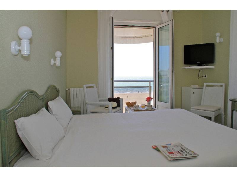 The Originals Miramar, Pontaillac Hotel 3*